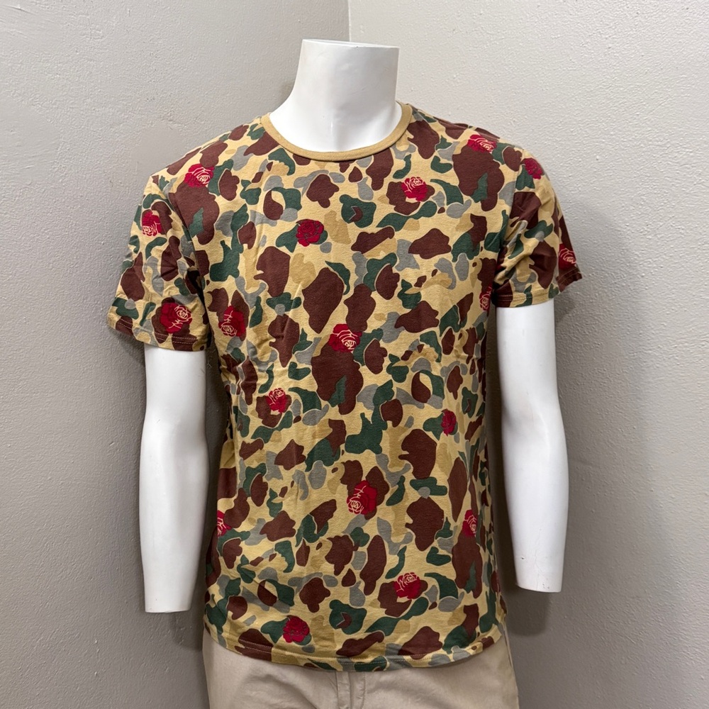 PACSUN Men’s Camouflage Print With Rose T-Shirt